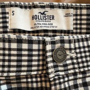 Hollister Black and White Checkered Pants